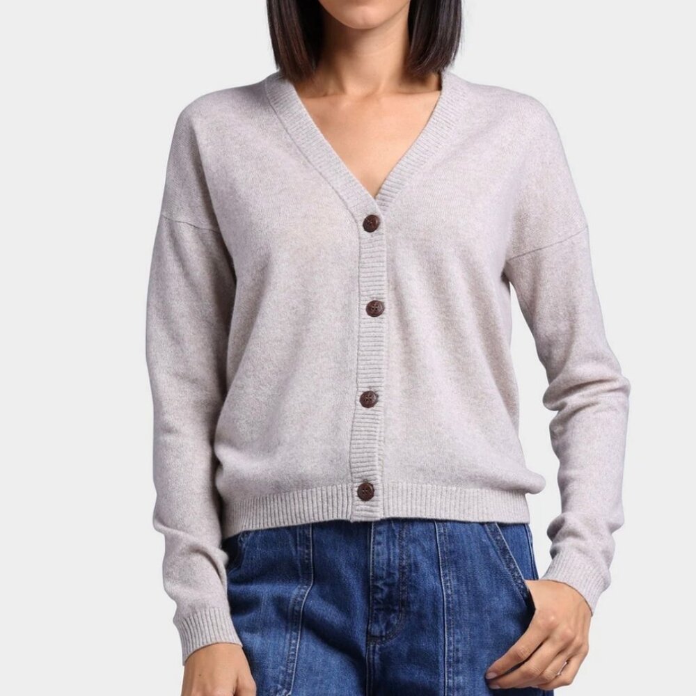 MINNIEROSE Cashmere V-Neck Cardigan in Oatmeal